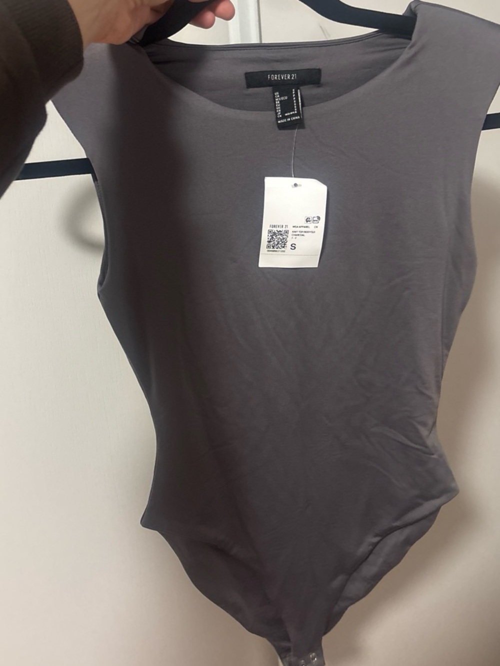 Forever 21 Gray Sleeveless Scoop Neck Bodysuit